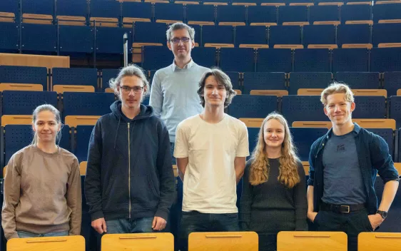 31.03.2025 Jungstudierende des Rhein-Sieg-Gymnasiums un der Vorlesung von André Kless, Wissenschaftlicher Mitarbeiter im FB Informatik
