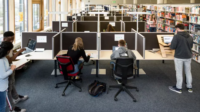 bibliothek_sta_20220331_foto_eric_lichtenscheidt_78_fs22.jpg (DE)